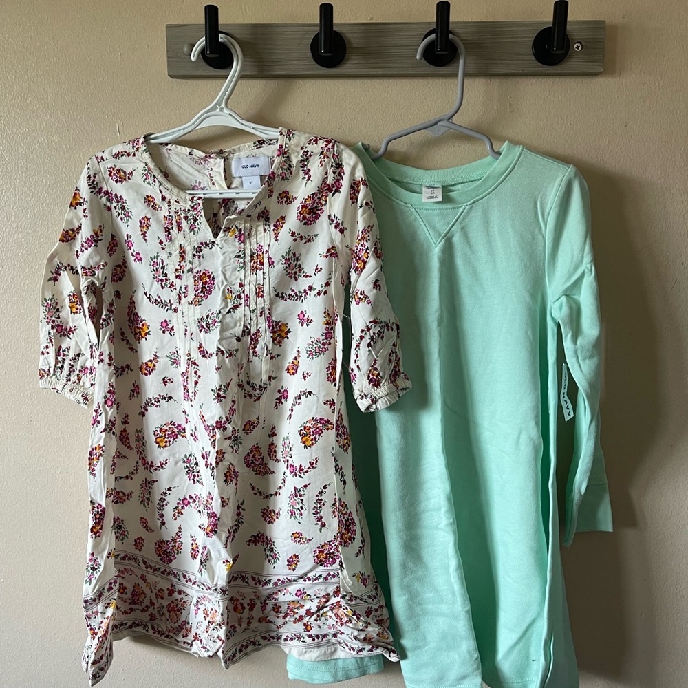Old Navy White Floral Blouse